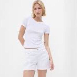 Gap 🌴 white cotton shorts